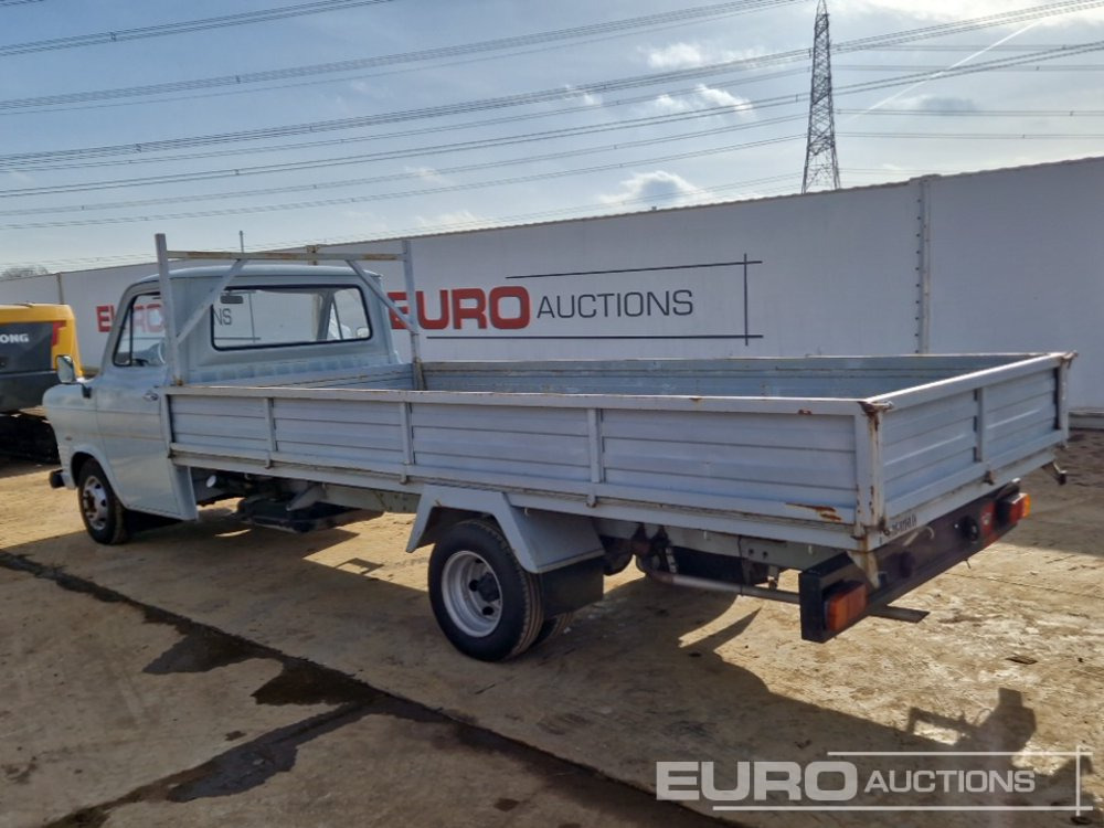 Ford LHD, 4 Speed Dropside Flatbed Pick Up (Italian Reg. Doc. Available) - Utilitaire plateau: photos 3 Ford LHD, 4 Speed Dropside Flatbed Pick Up (Italian Reg. Doc. Available) - Utilitaire plateau: photos 3
