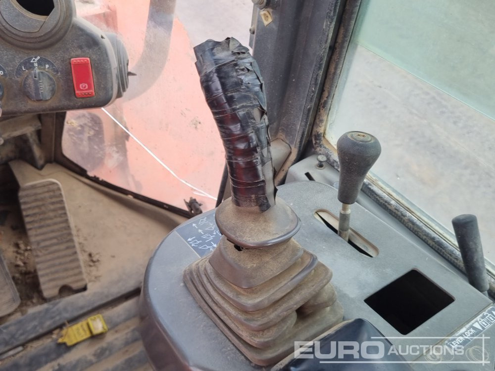 Chargeuse sur pneus Hitachi ZW180: photos 26