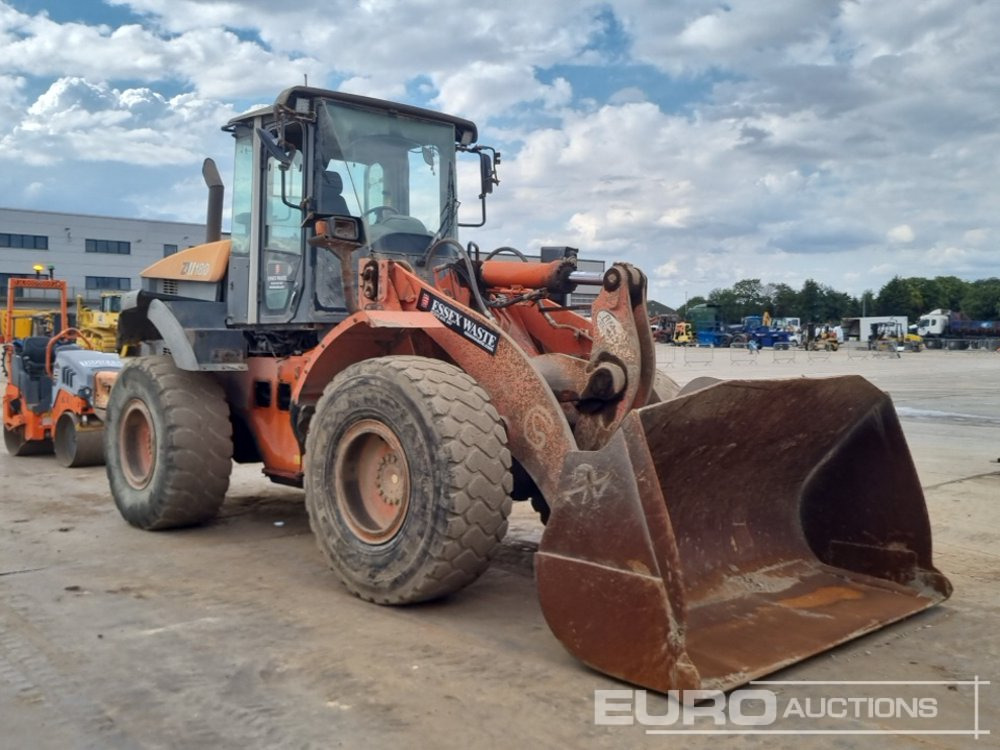 Chargeuse sur pneus Hitachi ZW180: photos 7