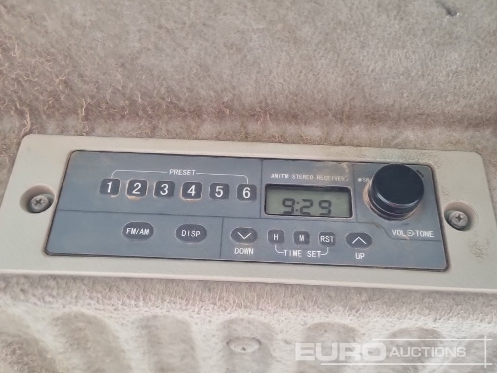 Chargeuse sur pneus Hitachi ZW180: photos 28