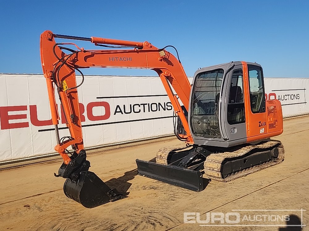 Hitachi ZX60 - Mini pelle: photos 1 Hitachi ZX60 - Mini pelle: photos 1