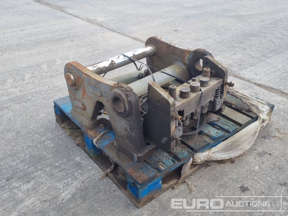 Hydraulic Hitch 80mm Pin to suit 20 Ton Excavator - Attache rapide: photos 3 Hydraulic Hitch 80mm Pin to suit 20 Ton Excavator - Attache rapide: photos 3