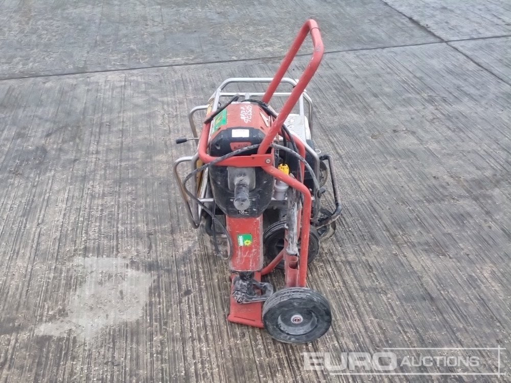 JCB Beaver Hydraulic Powerpack, Hilti TE3000-AVR 110 Volt Handheld Breaker, Trolly - Travaux routiers: photos 2 JCB Beaver Hydraulic Powerpack, Hilti TE3000-AVR 110 Volt Handheld Breaker, Trolly - Travaux routiers: photos 2