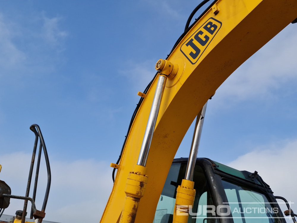 Pelle sur chenille JCB JS130: photos 17