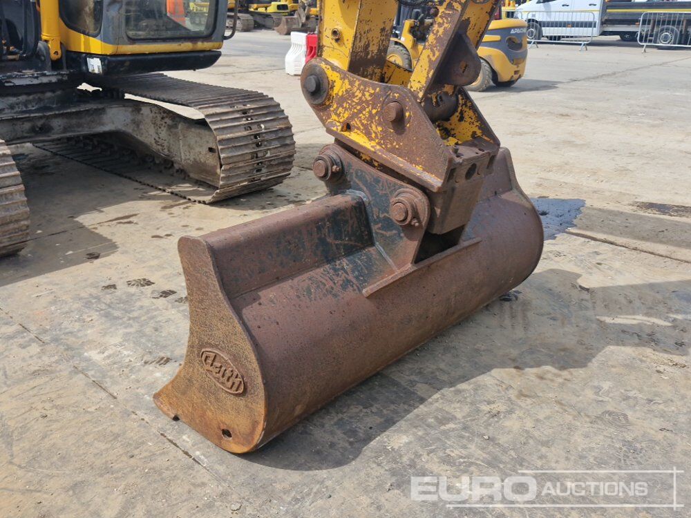 Pelle sur chenille JCB JS130: photos 18 Pelle sur chenille JCB JS130: photos 18
