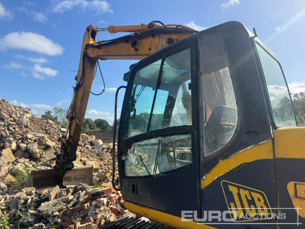 JCB JS130 - Pelle sur chenille: photos 3 JCB JS130 - Pelle sur chenille: photos 3