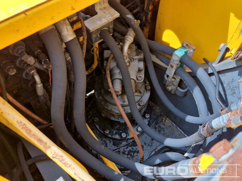 Pelle sur chenille JCB JS130: photos 42 Pelle sur chenille JCB JS130: photos 42