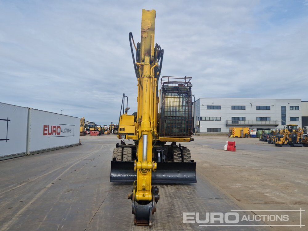 Pelle sur pneus JCB JS160W: photos 8 Pelle sur pneus JCB JS160W: photos 8