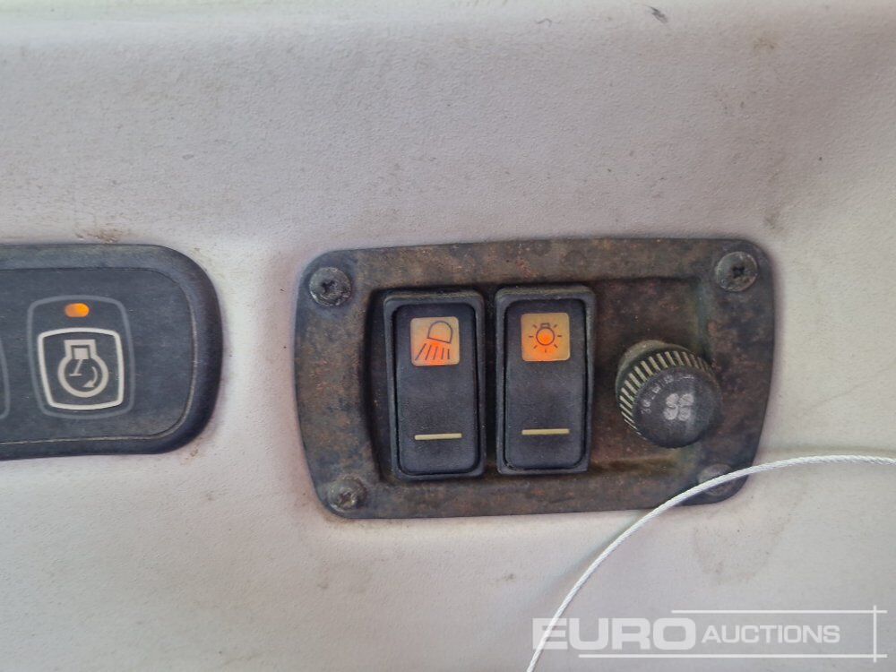 Pelle sur pneus JCB JS160W: photos 36 Pelle sur pneus JCB JS160W: photos 36