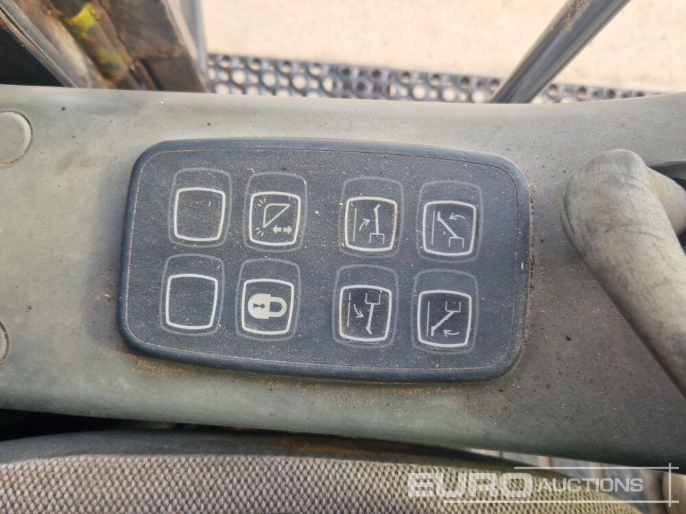 Pelle sur pneus JCB JS160W: photos 34 Pelle sur pneus JCB JS160W: photos 34