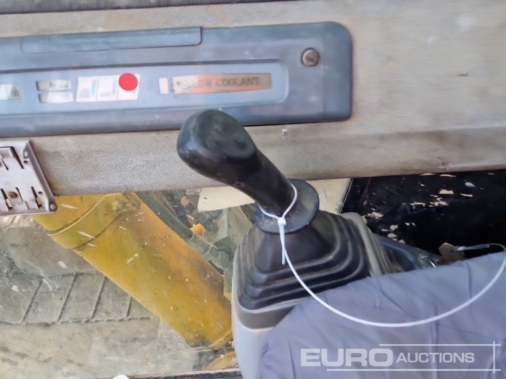 Pelle sur chenille JCB JS290: photos 38