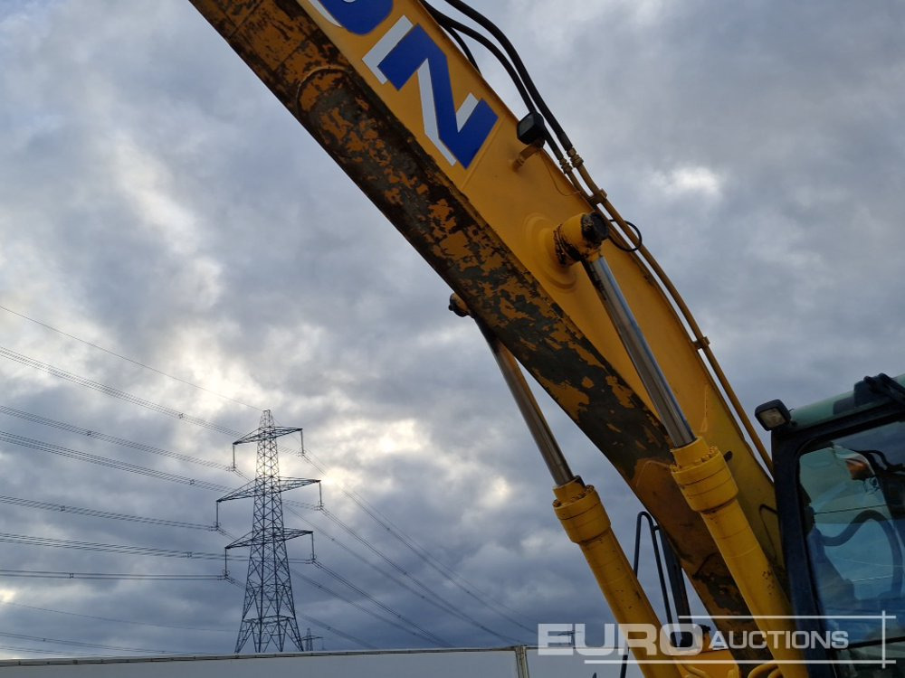 Pelle sur chenille JCB JS290: photos 16