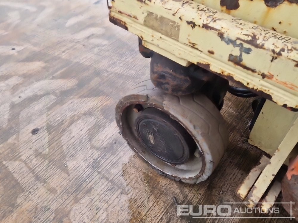 JLG 1930ES - Nacelle: photos 5 JLG 1930ES - Nacelle: photos 5