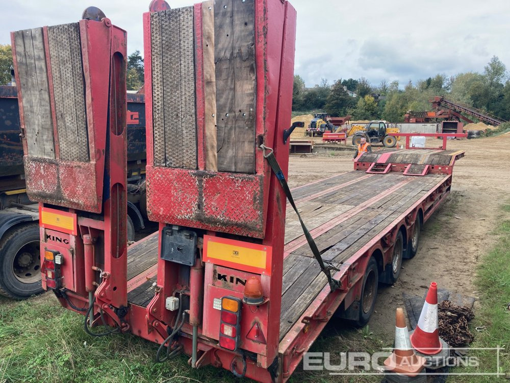 King GTS44-3 - Semi-remorque surbaissé: photos 3 King GTS44-3 - Semi-remorque surbaissé: photos 3