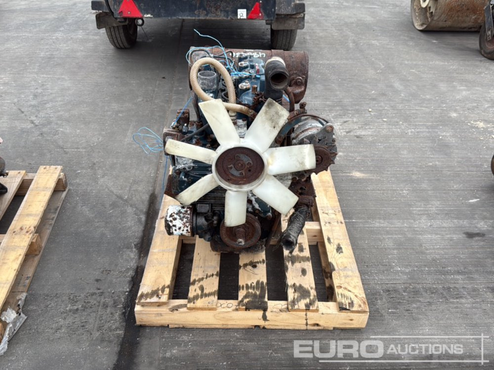 Kubota 4 Cylinder Engine - Moteur: photos 4 Kubota 4 Cylinder Engine - Moteur: photos 4