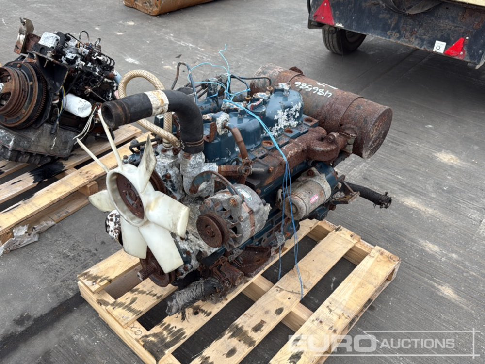 Kubota 4 Cylinder Engine - Moteur: photos 5 Kubota 4 Cylinder Engine - Moteur: photos 5
