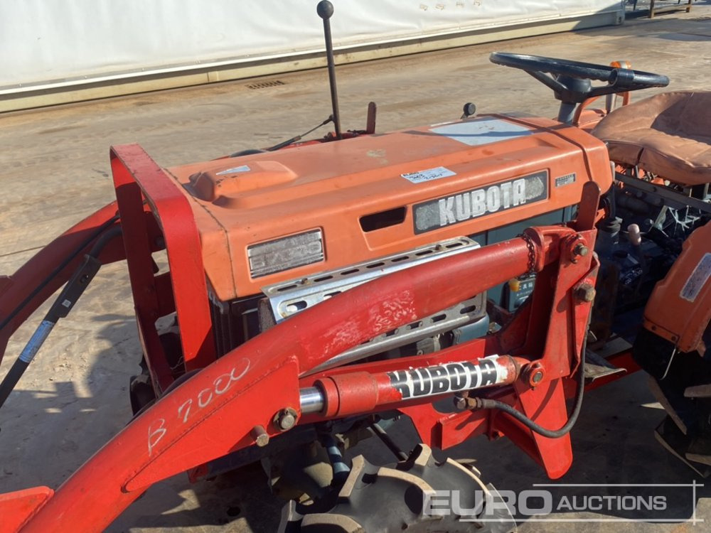 Micro tracteur Kubota B7000: photos 13