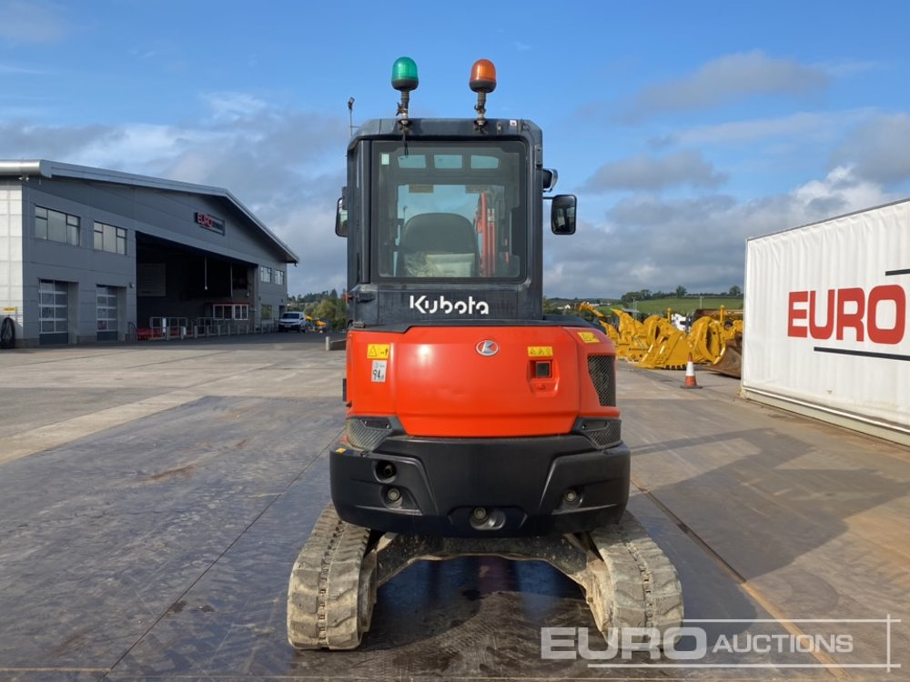 Kubota U36-4 - Mini pelle: photos 4 Kubota U36-4 - Mini pelle: photos 4