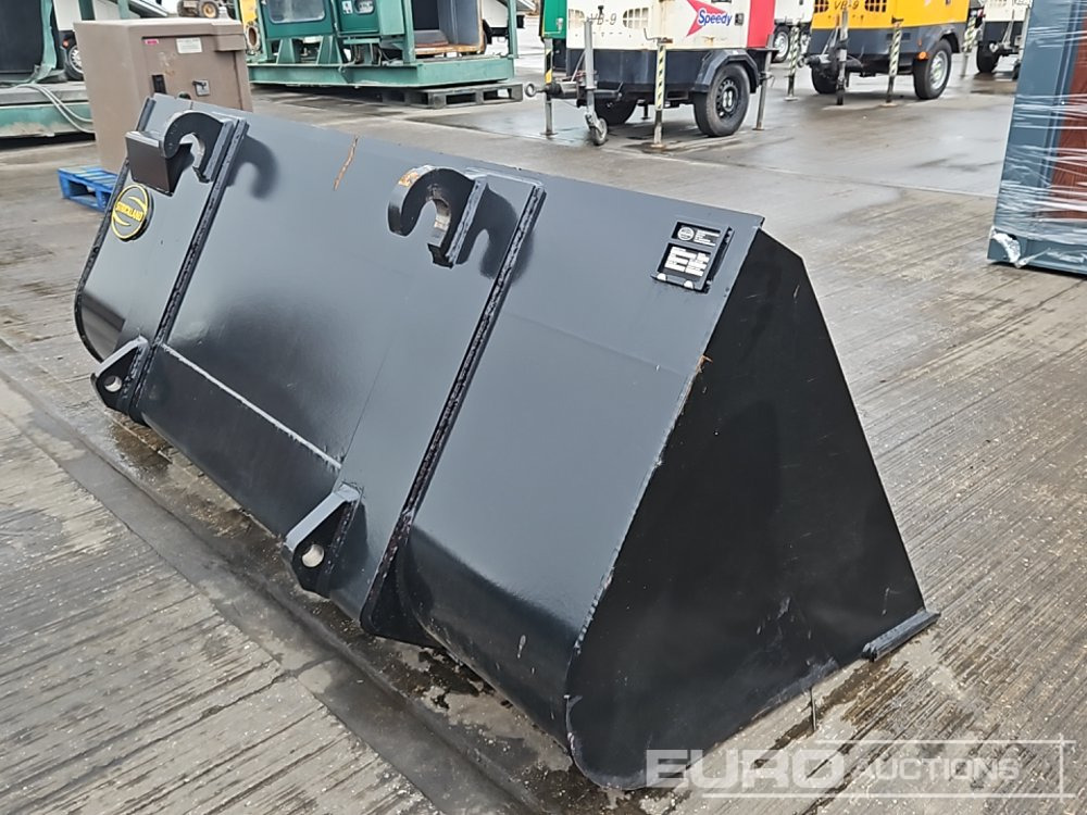 Unused Strickland 90" Loading Bucket to suit JCB Telehandler - Machine agricole: photos 5 Unused Strickland 90" Loading Bucket to suit JCB Telehandler - Machine agricole: photos 5