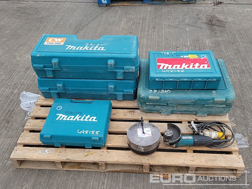 Makita HR3210C 110Volt Hammer Drill, GA9020 110Volt Angle Grinder (2 of), HP2050 110Volt Drill, 4350FCT 110Volt Jigsaw, GA4530R 110 Volt Angle Grinder - Matériel de chantier: photos 5 Makita HR3210C 110Volt Hammer Drill, GA9020 110Volt Angle Grinder (2 of), HP2050 110Volt Drill, 4350FCT 110Volt Jigsaw, GA4530R 110 Volt Angle Grinder - Matériel de chantier: photos 5