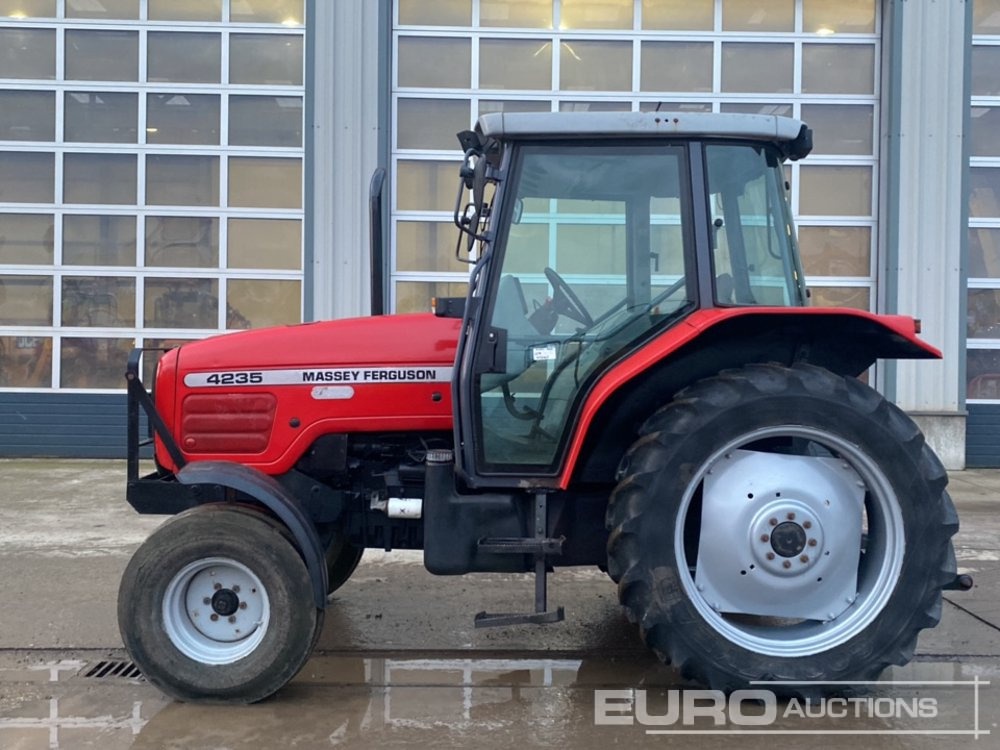 Massey Ferguson 4235 - Tracteur agricole: photos 2 Massey Ferguson 4235 - Tracteur agricole: photos 2
