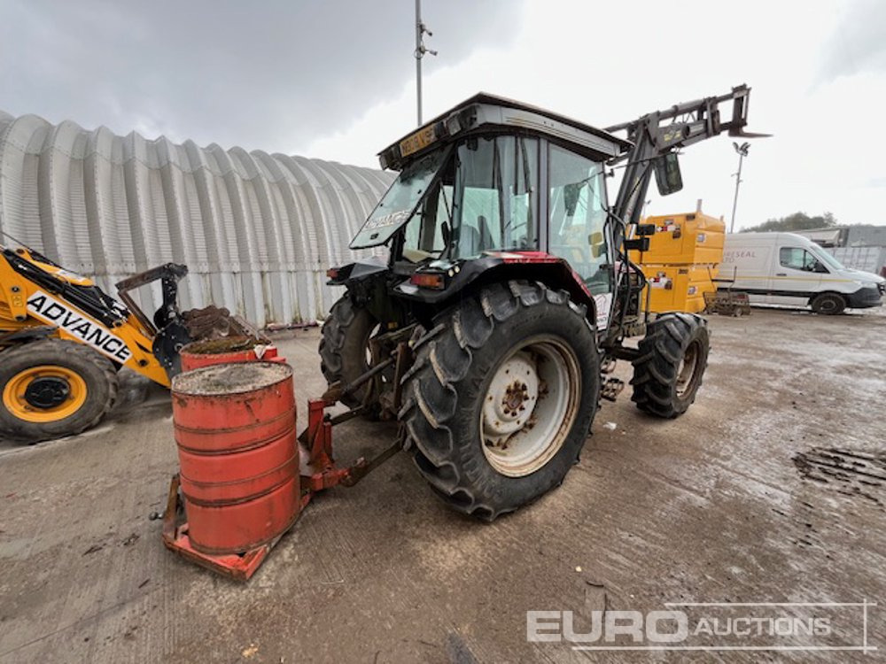 Massey Ferguson 6120 - Tracteur agricole: photos 5 Massey Ferguson 6120 - Tracteur agricole: photos 5
