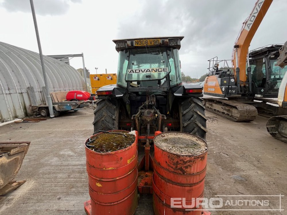 Massey Ferguson 6120 - Tracteur agricole: photos 4 Massey Ferguson 6120 - Tracteur agricole: photos 4