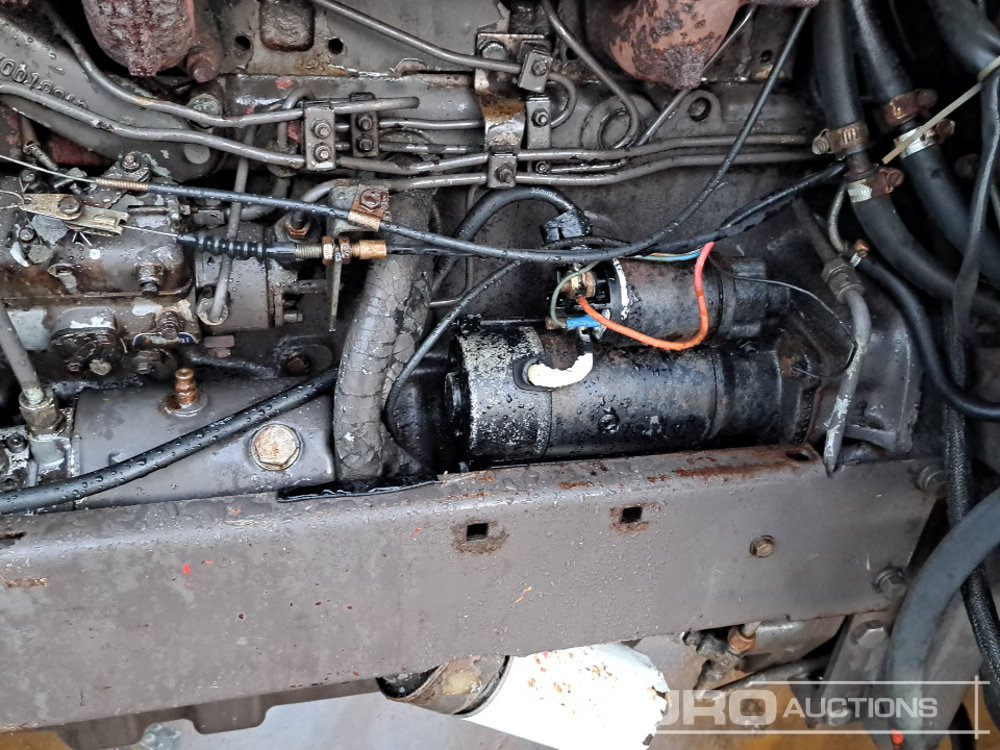 Tracteur agricole Massey Ferguson MF698: photos 15