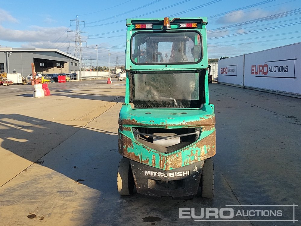Mitsubishi FD25NT - Chariot élévateur: photos 4 Mitsubishi FD25NT - Chariot élévateur: photos 4