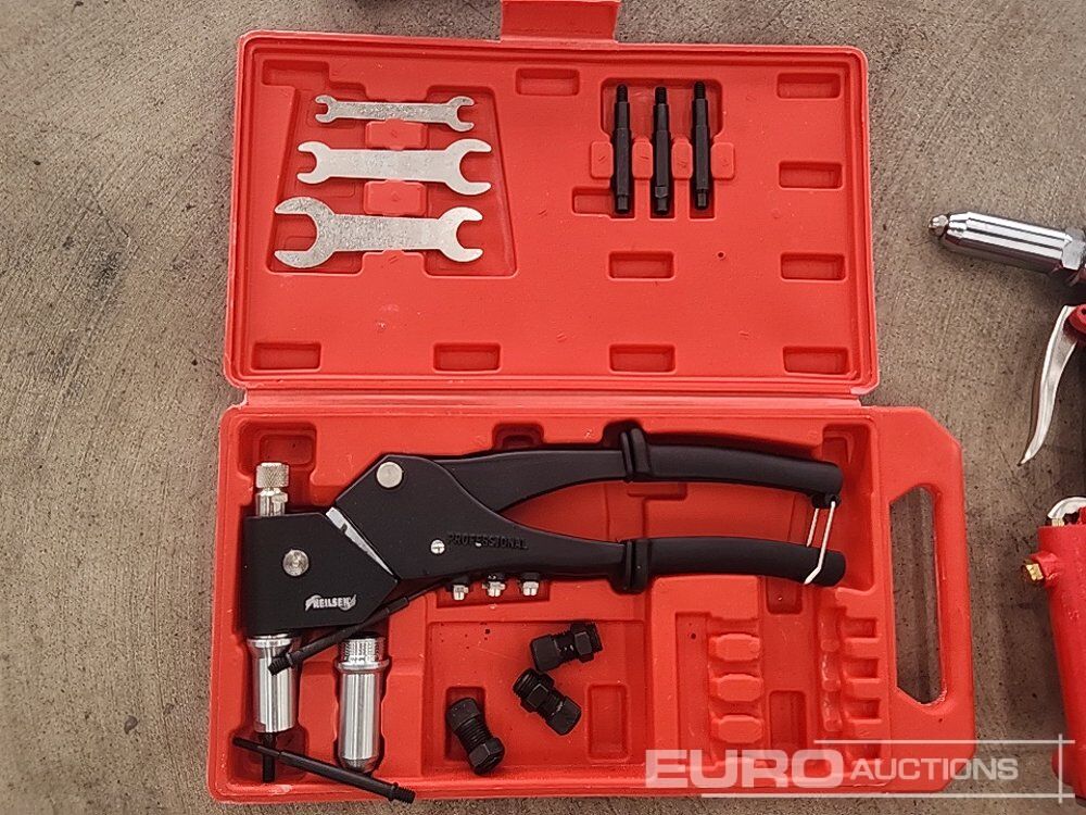 Neilsen Rivet Gun, Bits & Pneumatic Hydraulic Riveter - Équipement de garage: photos 5 Neilsen Rivet Gun, Bits & Pneumatic Hydraulic Riveter - Équipement de garage: photos 5