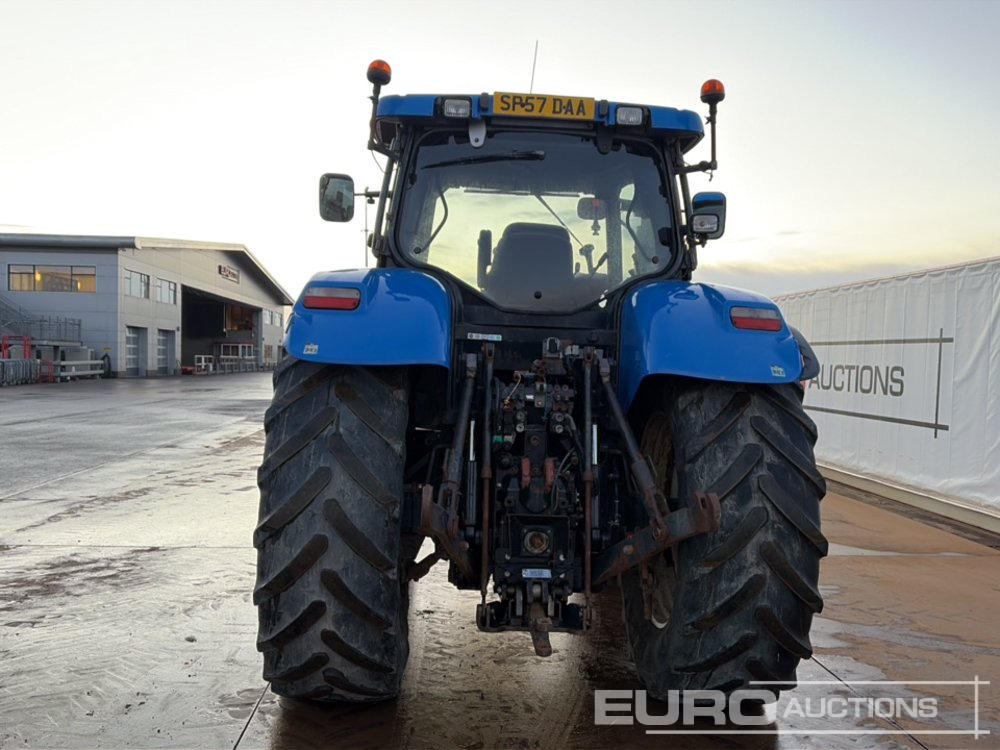 New Holland T7030 - Tracteur agricole: photos 4 New Holland T7030 - Tracteur agricole: photos 4