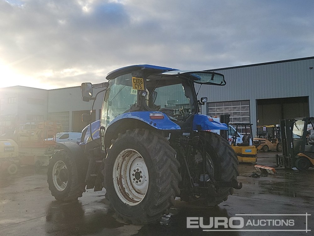 New Holland TS100A - Tracteur agricole: photos 3 New Holland TS100A - Tracteur agricole: photos 3