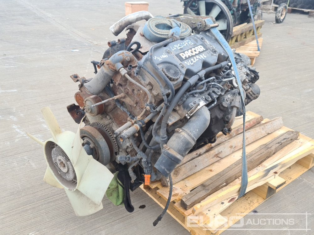 Paccar 4 Cylinder Engine, Gearbox - Moteur: photos 1 Paccar 4 Cylinder Engine, Gearbox - Moteur: photos 1