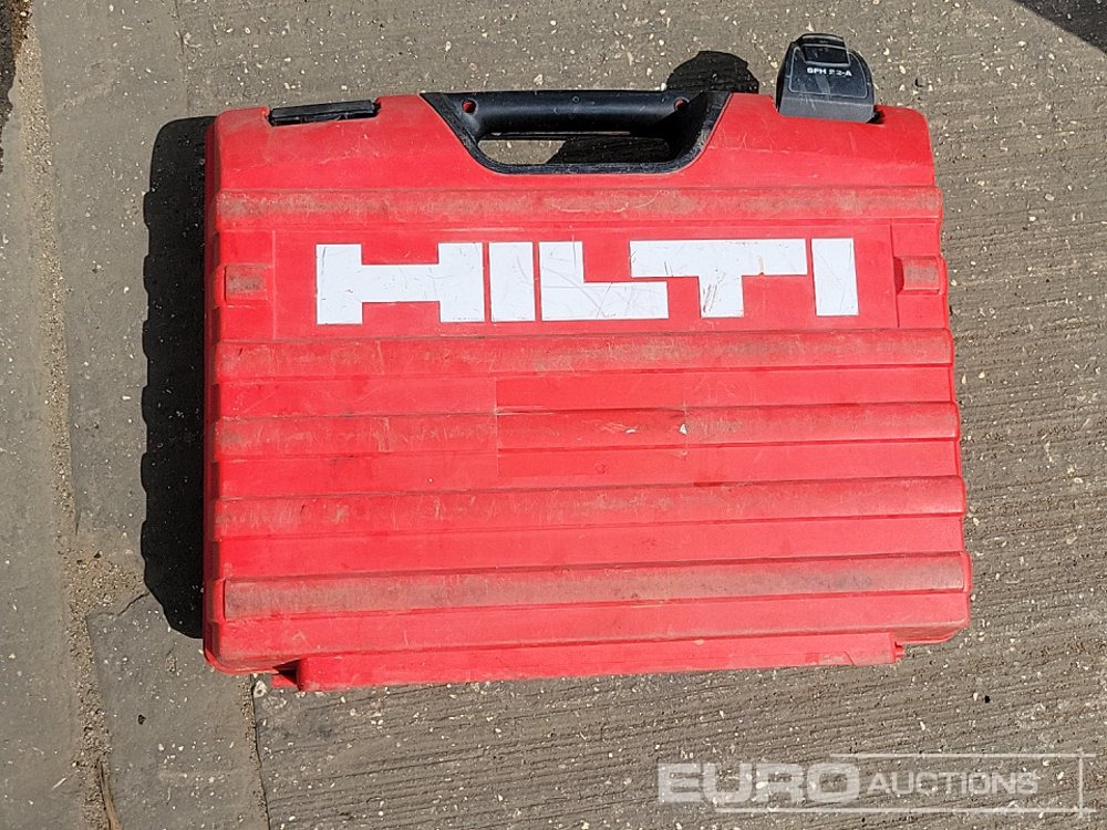 Matériel de chantier Paslode PPM35Ci Battery Nail Gun, Bosch 230Volt Heat Gun, Hilti Battery Drill (3 of), 110Volt Transformer: photos 28