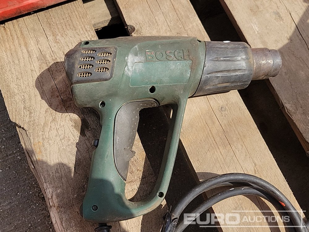 Matériel de chantier Paslode PPM35Ci Battery Nail Gun, Bosch 230Volt Heat Gun, Hilti Battery Drill (3 of), 110Volt Transformer: photos 13