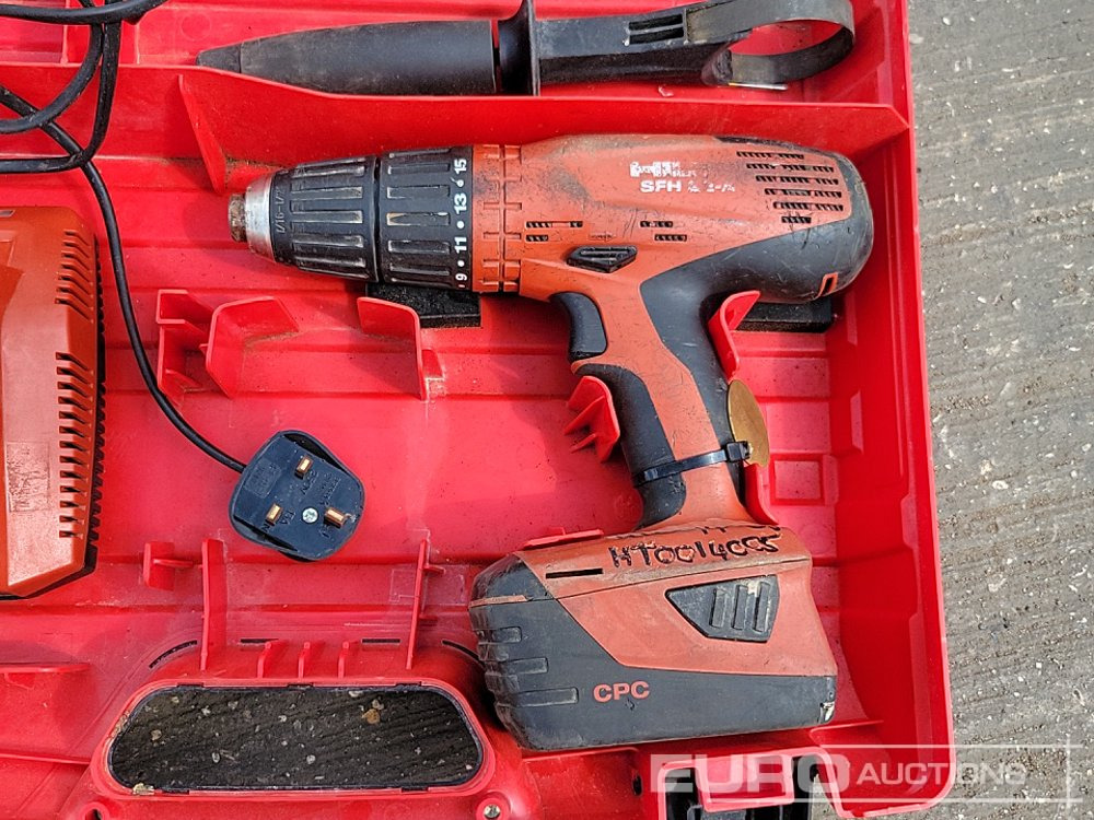Matériel de chantier Paslode PPM35Ci Battery Nail Gun, Bosch 230Volt Heat Gun, Hilti Battery Drill (3 of), 110Volt Transformer: photos 30