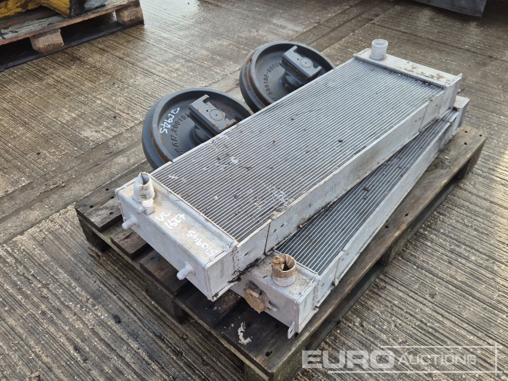 Doosan Idlers (2 of) and Intercoolers (2 of) - Pièces de rechange: photos 5 Doosan Idlers (2 of) and Intercoolers (2 of) - Pièces de rechange: photos 5