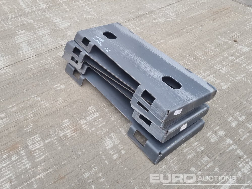 Unused 2025 GIYI Mounting Plate To Suit Dingo Skidsteer (5 of) - Pièces de rechange: photos 1 Unused 2025 GIYI Mounting Plate To Suit Dingo Skidsteer (5 of) - Pièces de rechange: photos 1