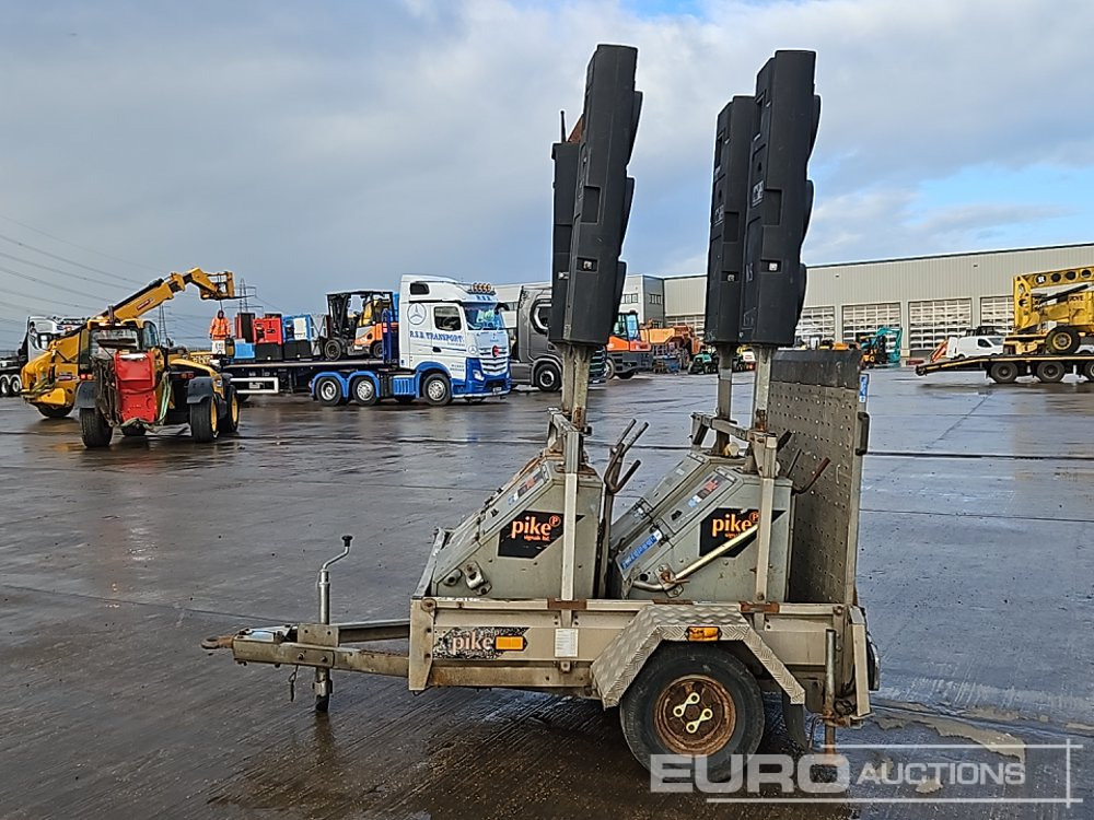 Pike Single Axle 4 Way Traffic Light System, Ramp - Remorque porte engin: photos 2 Pike Single Axle 4 Way Traffic Light System, Ramp - Remorque porte engin: photos 2