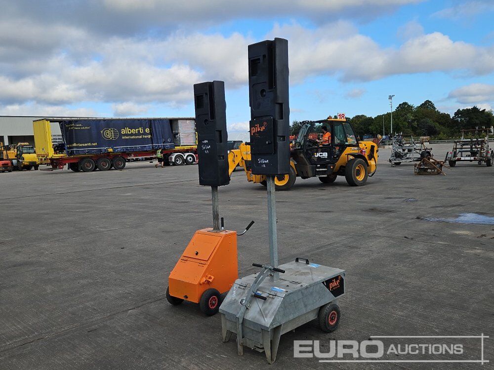 Pikes 2 Way Traffic Light System - Remorque porte engin: photos 3 Pikes 2 Way Traffic Light System - Remorque porte engin: photos 3