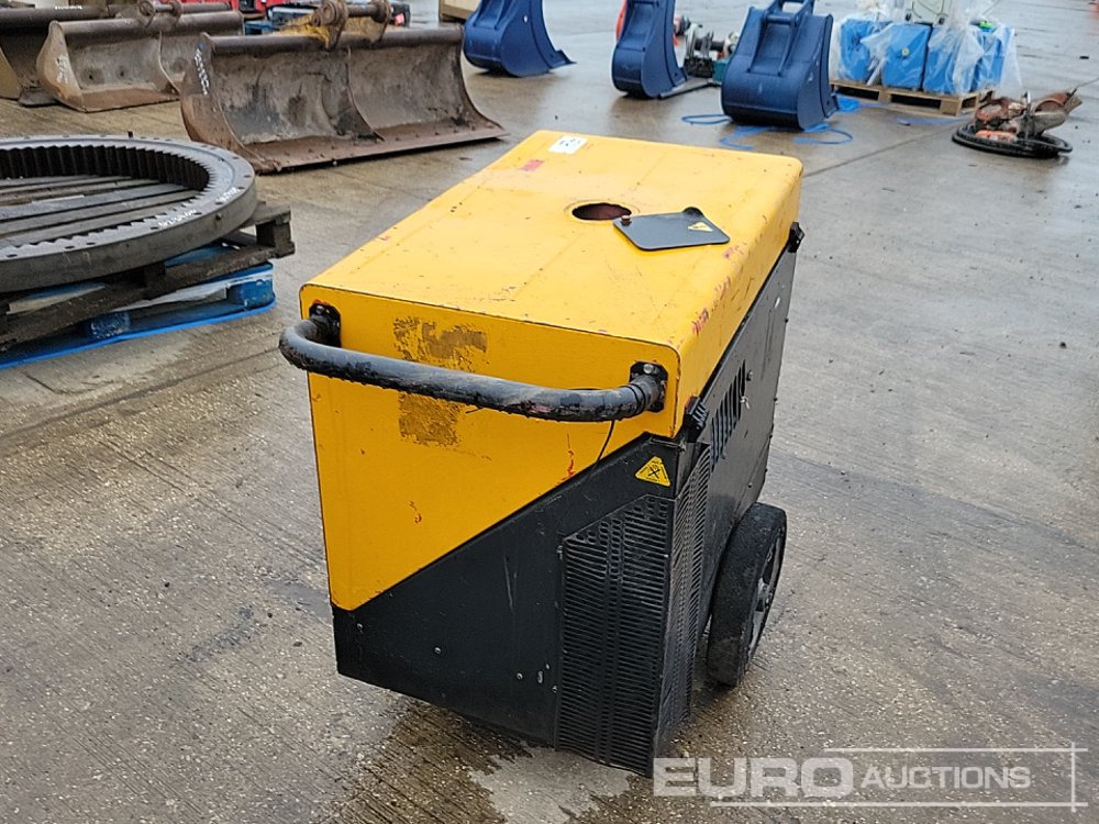 Pramac P6000 - Groupe électrogène: photos 1 Pramac P6000 - Groupe électrogène: photos 1