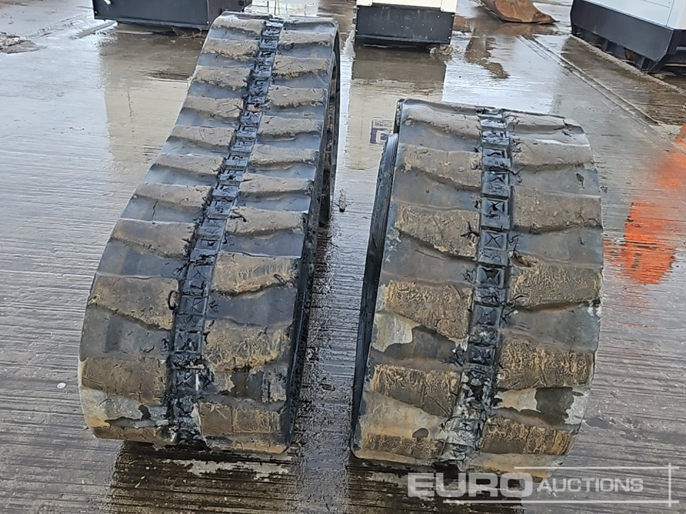 Rubber Track to suit Komatsu PC55 (2 of) - Chenille pour Engins de chantier: photos 4 Rubber Track to suit Komatsu PC55 (2 of) - Chenille pour Engins de chantier: photos 4