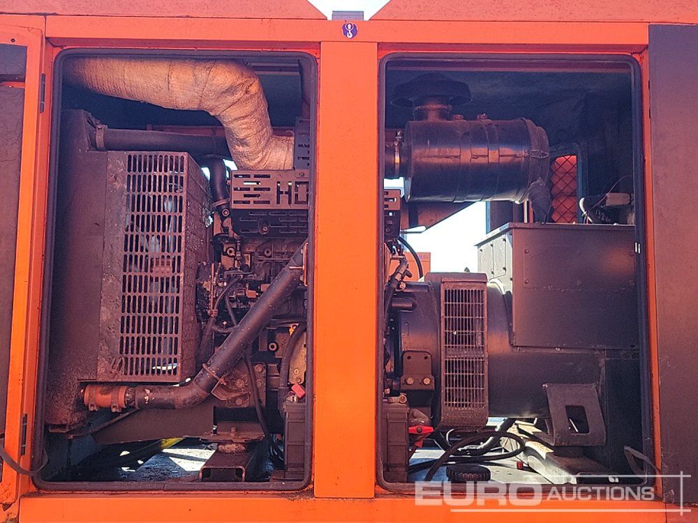 Groupe électrogène SDMO R110: photos 25