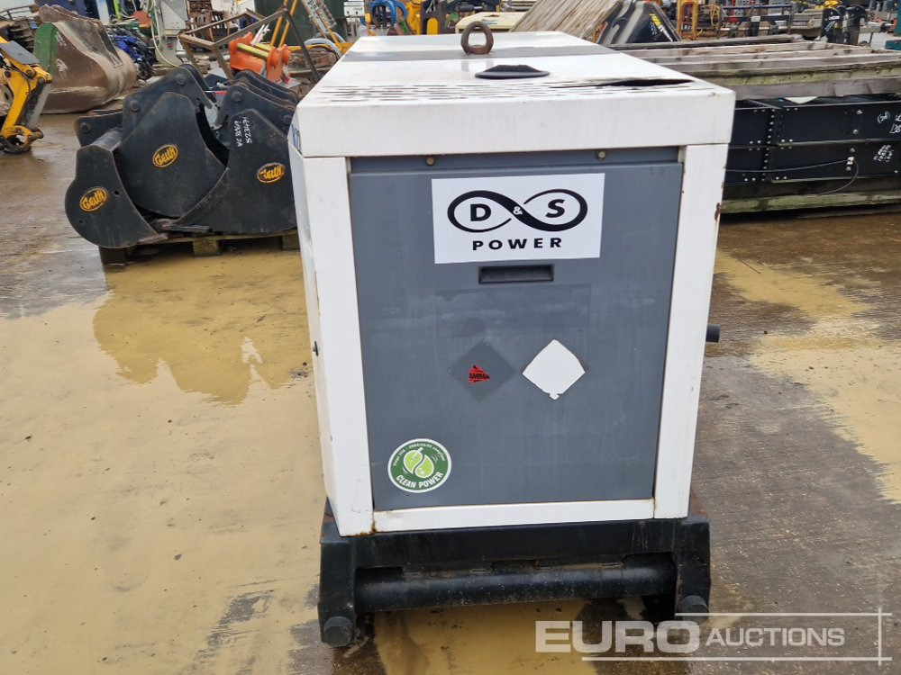 SDMO R22 - Groupe électrogène: photos 4 SDMO R22 - Groupe électrogène: photos 4