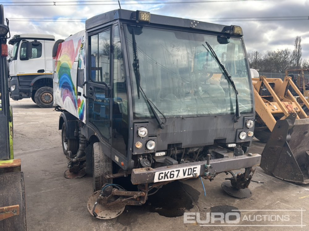 Scarab 4x2 Road Sweeper, Reverse Camera (Reg. Docs. Available) (Non Runner) - Balayeuse de voirie: photos 5 Scarab 4x2 Road Sweeper, Reverse Camera (Reg. Docs. Available) (Non Runner) - Balayeuse de voirie: photos 5