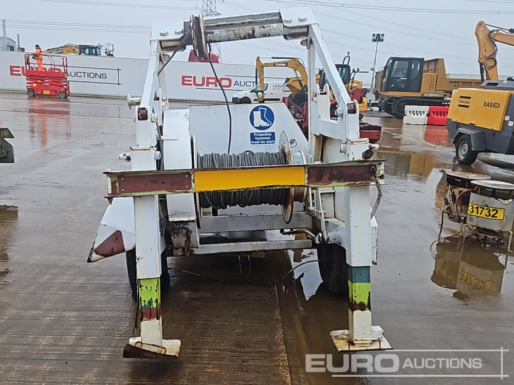 Single Axle Winch, Petter Engine - Treuil: photos 4 Single Axle Winch, Petter Engine - Treuil: photos 4