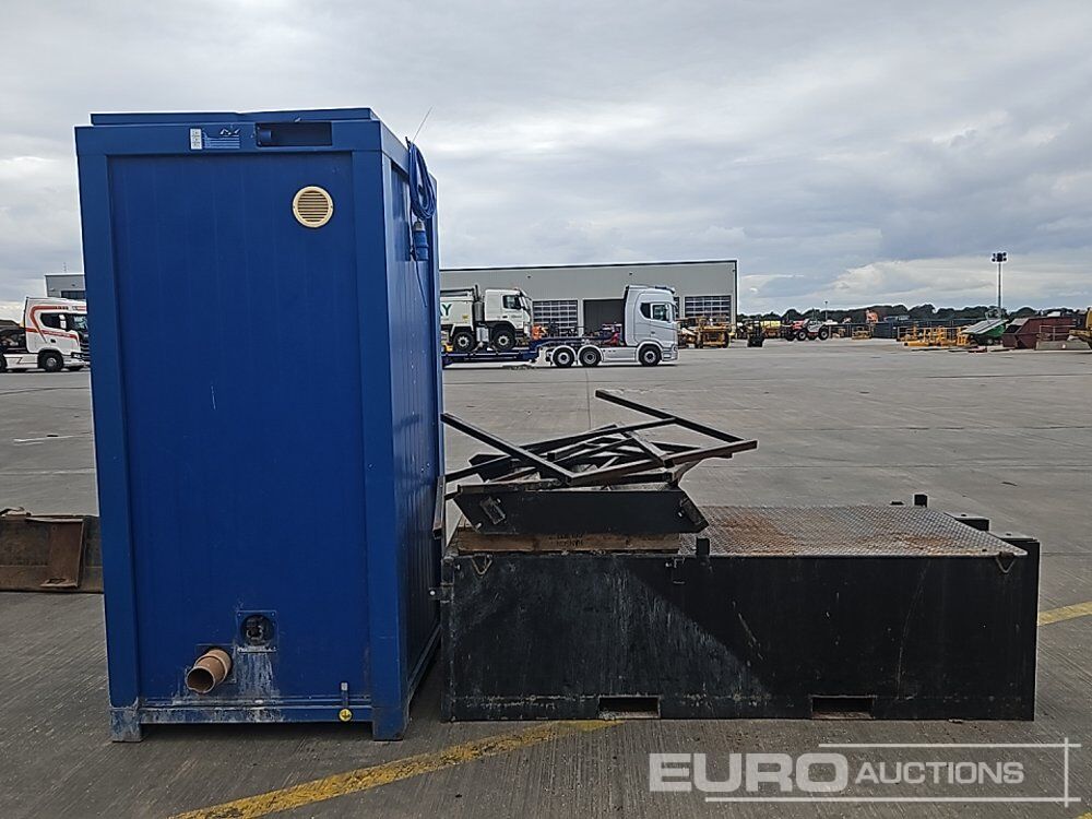 Single Toilet, Steps, Septic Tank (Cannot Be Reconsigned) - Conteneur maritime: photos 4 Single Toilet, Steps, Septic Tank (Cannot Be Reconsigned) - Conteneur maritime: photos 4