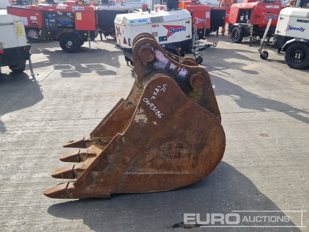 Strickland 36" Digging Bucket 80mm Pin to suit 20 Ton Excavator - Godet: photos 4 Strickland 36" Digging Bucket 80mm Pin to suit 20 Ton Excavator - Godet: photos 4