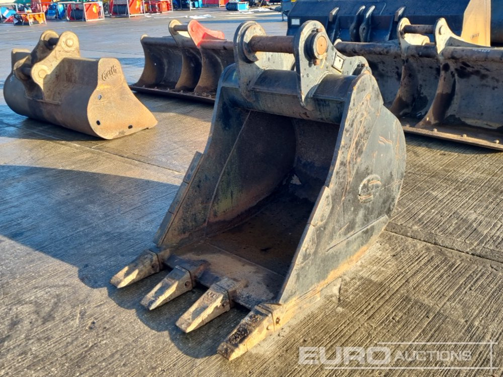 Strickland 36" Digging Bucket 80mm Pin to suit 20 Ton Excavator - Godet: photos 1 Strickland 36" Digging Bucket 80mm Pin to suit 20 Ton Excavator - Godet: photos 1