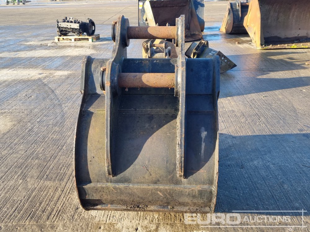 Strickland 36" Digging Bucket 80mm Pin to suit 20 Ton Excavator - Godet: photos 4 Strickland 36" Digging Bucket 80mm Pin to suit 20 Ton Excavator - Godet: photos 4